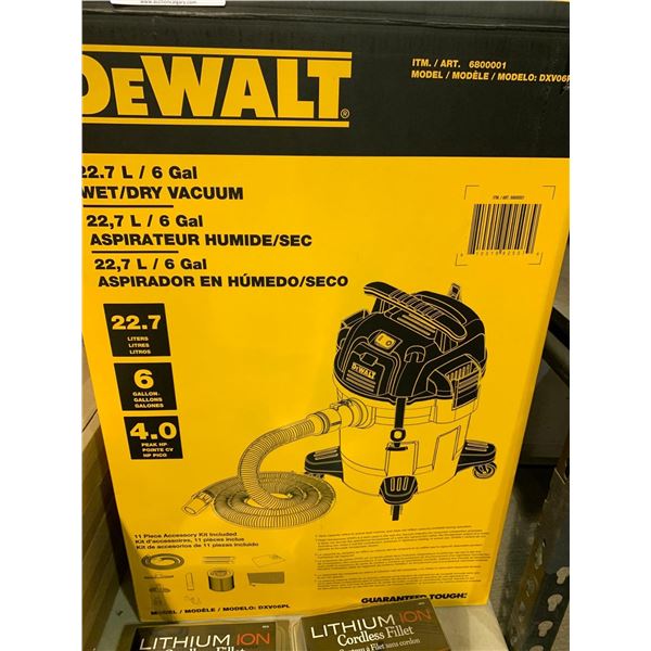 DeWalt 22.7L/6 Gal Wet/Dry Vacuum 4.0 HP