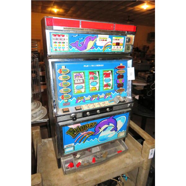 Fluppers Token Slot Machine