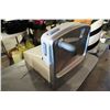 Image 1 : Oasis Wall Mount Drinking Fountain