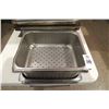 Image 1 : 6-Half Size Perf Pan -6 X $