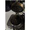 Image 2 : Toastmaster Double Waffle Maker