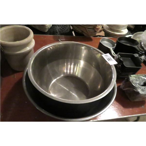 Round Mixing Bowls (2)