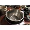 Image 1 : Round Mixing Bowls (2)