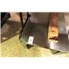 Image 2 : S/S Small Dunnage Rack