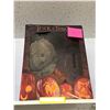 Image 1 : "Trick 'r Treat" Sam 15in vinyl figure