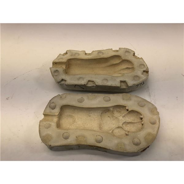 "Insomnia" - "Dead Doggy" Dog Paw made of Ultra