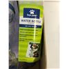 Image 2 : "Motherland: Fort Salem" - Box of 6 new pet water bottles