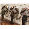 Image 3 : "Motherland: Fort Salem" - 5 large lobster props