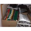 Image 2 : Pallet lot of approx. 8 assorted misc. household estate items