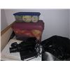 Image 3 : Pallet lot of approx. 8 assorted misc. household estate items