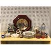 Image 1 : Shelf lot of assorted collectibles & decorative household items