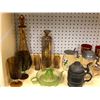 Image 2 : Shelf lot of assorted vintage glassware