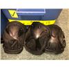 Image 8 : "Motherland: Fort Salem" - Approx. 25 pcs of black vests w/vinyl & approx. 11pcs of knee pads
