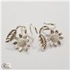 Image 1 : BZ535-70 SILVER SUNFLOWER EARRINGS