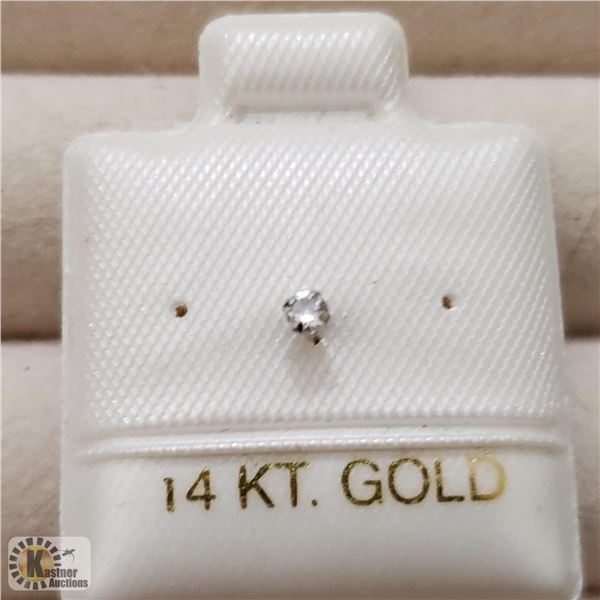 BZ519-110 14K WHITE SAPPHIRE (0.04CT) NOSEPIN