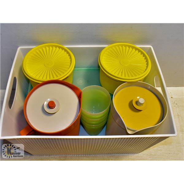 VINTAGE TUPPERWARE IN TOTE