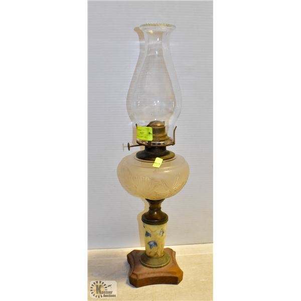 ANTIQUE OIL LAMP C1890-