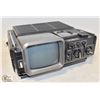 Image 1 : ANTIQUE SEARS GO ANYWHERE TV-RADIO - WORKS