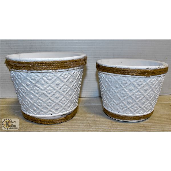 NEW 2 PIECE PLANT POTTER SET, WHITE WITH ROPE