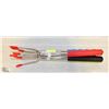 Image 1 : 4 PACK EXTENDABLE WEINER FORKS *COLOURS MAY VARY*