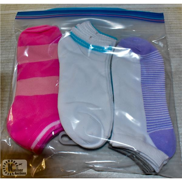 9 PACK LADIES ANKLE SOCKS  *STYLE/COLOUR MAY VARY*