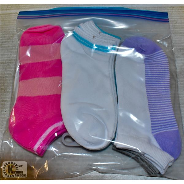 9 PACK LADIES ANKLE SOCKS  *STYLE/COLOUR MAY VARY*