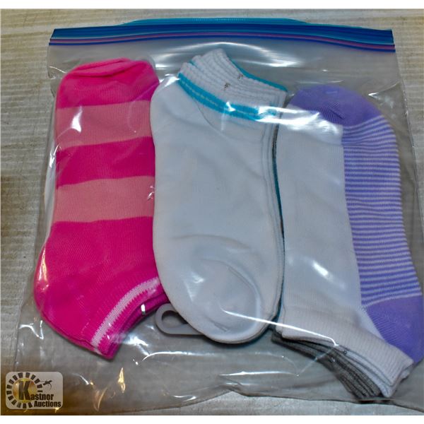 9 PACK LADIES ANKLE SOCKS  *STYLE/COLOUR MAY VARY*