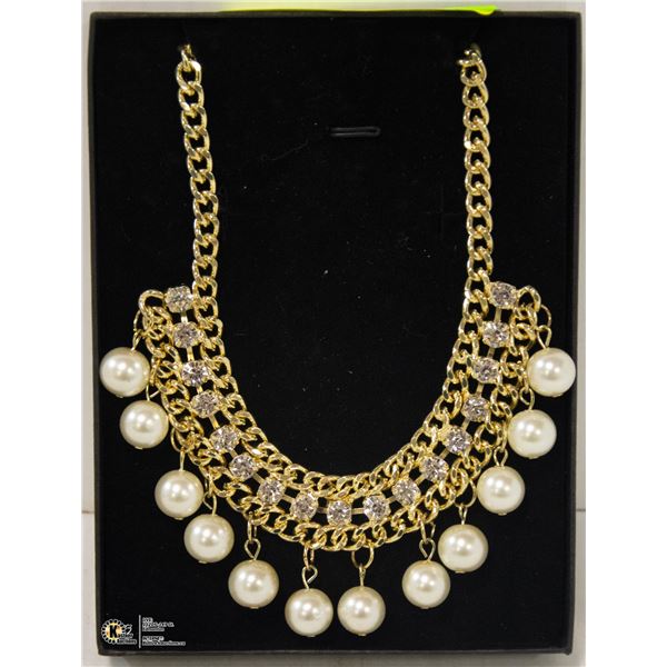 HEAVY GOLD TONE PEARL AND CUBIC ZIRCONIA NECKLACE