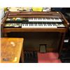 Image 1 : ELECTRIC ORGAN