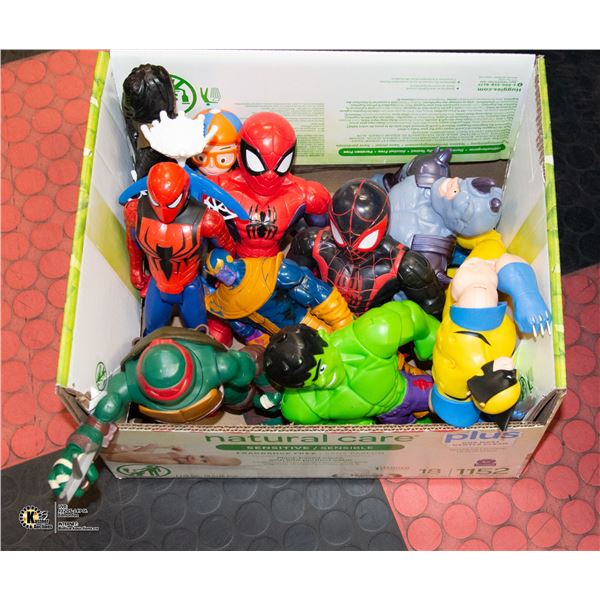 10 ACTION FIGURES