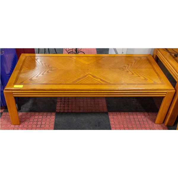 SOLID WOOD COFFEE TABLE 51  X 24  X 15 