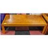 Image 1 : SOLID WOOD COFFEE TABLE 51" X 24" X 15"