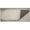 Image 1 : NEW WHITE BATHROOM PLUSH BATH MAT WITH NON SLIP