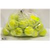 Image 1 : ASSORTED BAG OF TENNIS BALLS