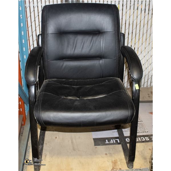 BLACK LEATHERETTE WAITING ROOM CHAIR