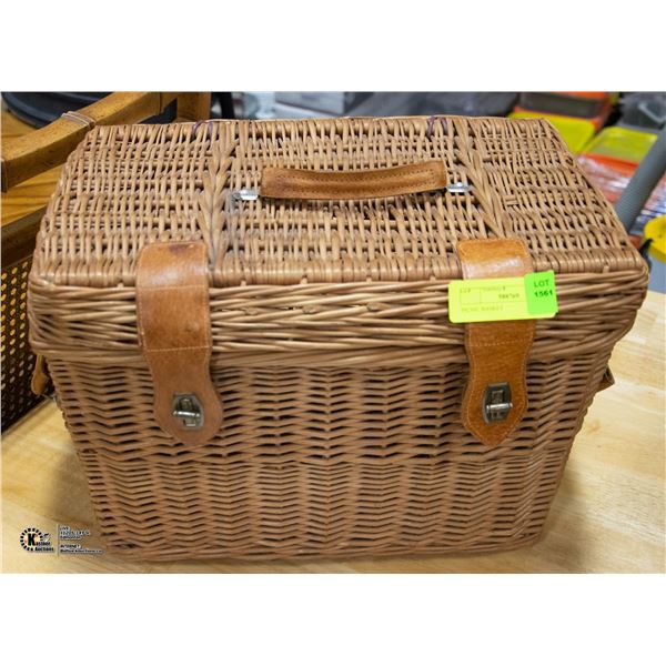 PICNIC BASKET