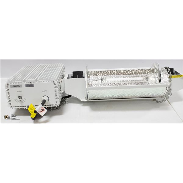 1000W FIXTURE 120-240V INCLUDES LAMP, REFLECTOR