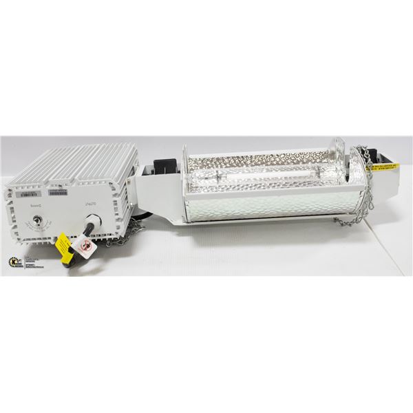 1000W FIXTURE 120-240V INCLUDES LAMP, REFLECTOR