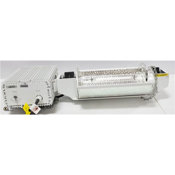 1000W FIXTURE 120-240V INCLUDES LAMP, REFLECTOR