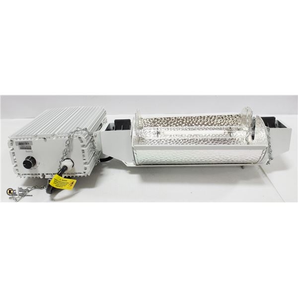 1000W FIXTURE 120-240V INCLUDES LAMP, REFLECTOR