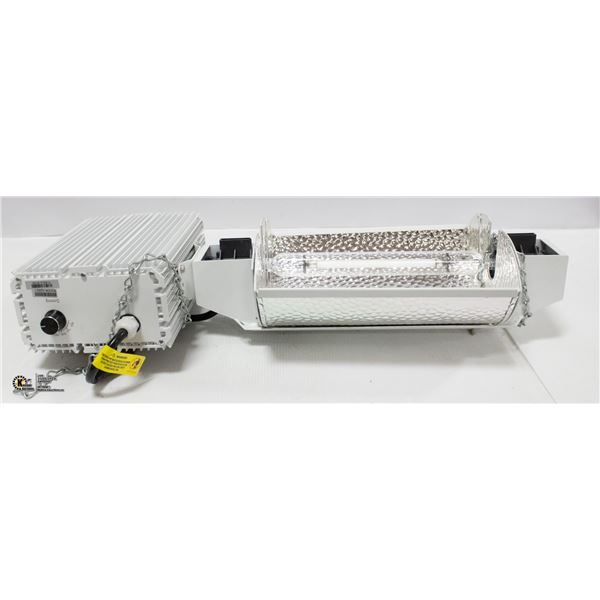 1000W FIXTURE 120-240V INCLUDES LAMP, REFLECTOR