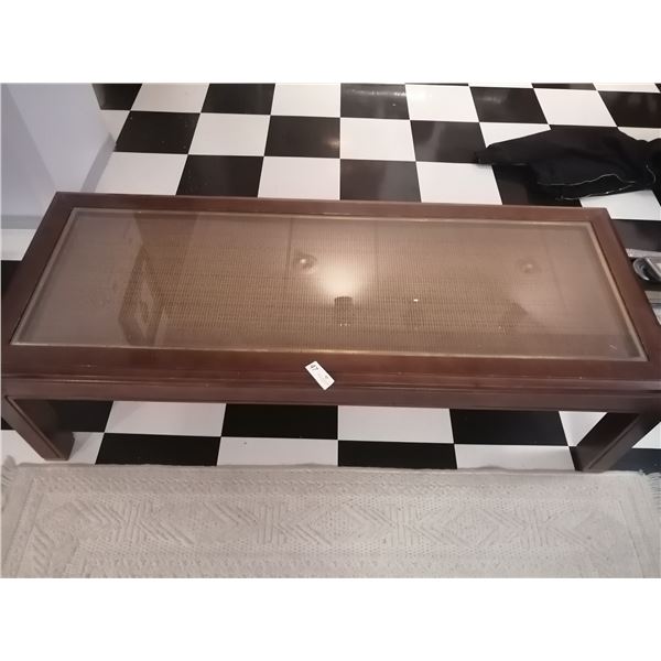 Glass Top Coffee Table w/ Madrid Collection Rug