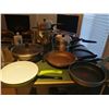 Image 1 : Assortment of Pots and Pans