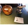 Image 1 : Shift Portable Wrinkle-Free Steam Cleaner (Model No. 1612967) and Pumpkin Vintage Ice Bucket