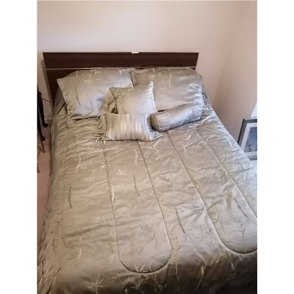 Double Bed with SpineProtector Mattress and Feather Bed Pillow Top