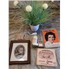 Image 1 : Assorted Decor