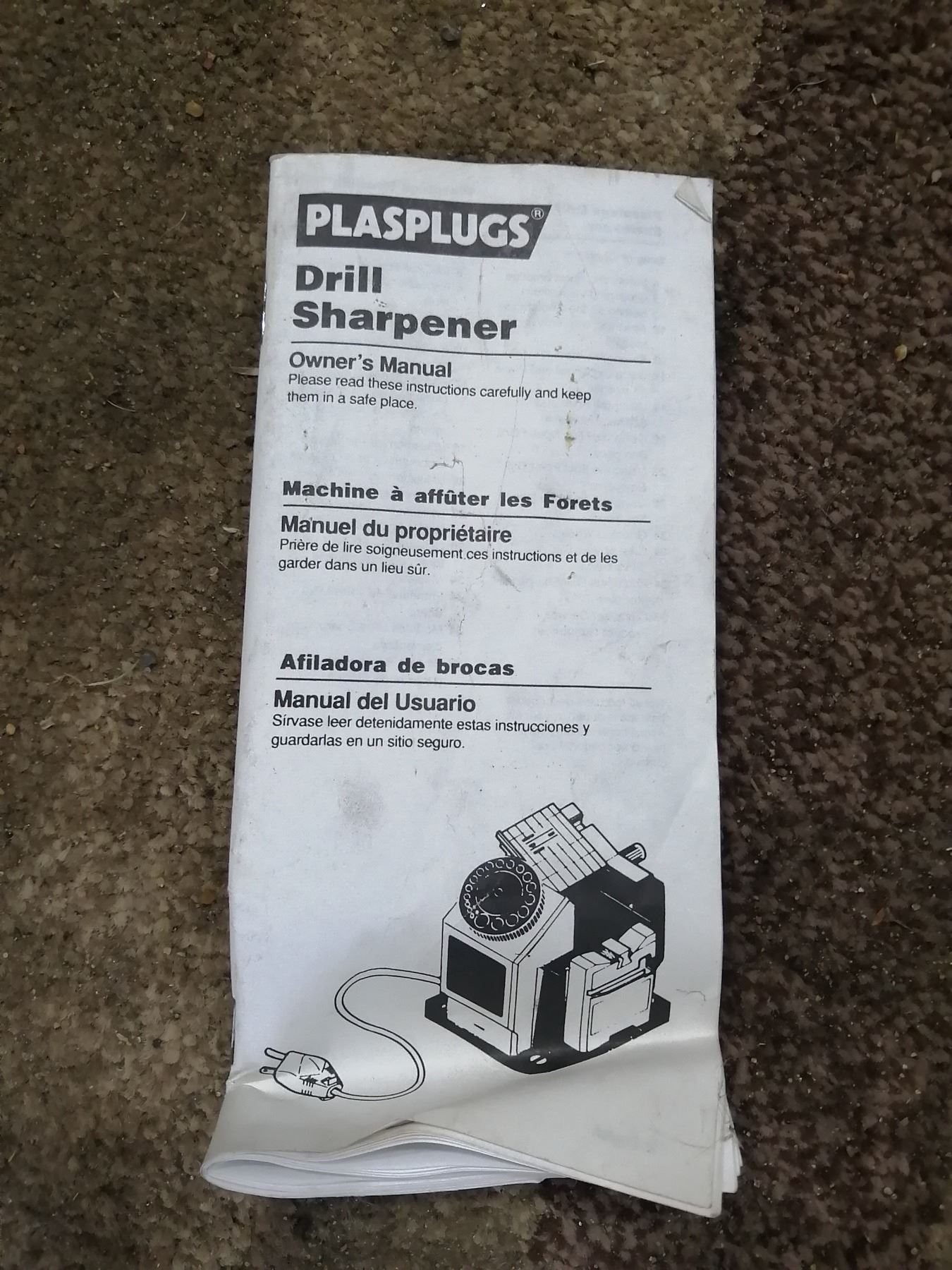 Black Jet Jobber Drill Set w/ Plasplugs Drill Sharpener (Model No. DCS 407 US)