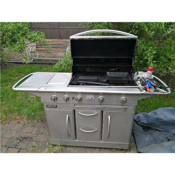 Kirkland Signature Propane Barbecue w/ Side Burner