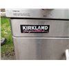 Image 5 : Kirkland Signature Propane Barbecue w/ Side Burner