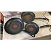 Image 7 : OSTER SCTX SERIES 12 CUP COFFEE MAKER AND SET OF 3 TFAL PANS